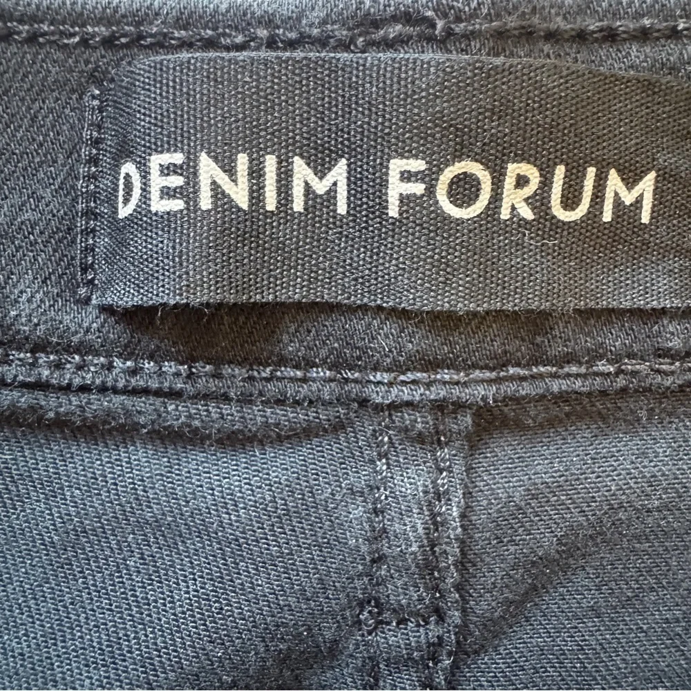 Denim Forum The Lola Split Hi Rise Skinny Jean Coated Stay Black Waxed Sz 32 - Picture 4 of 16